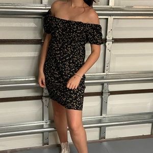 WILD FABLE SHORT BLACK PEASANT FLORAL DRESS